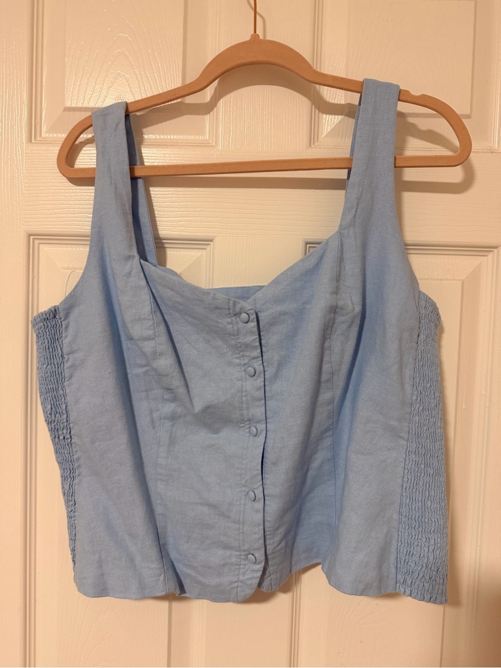 Old Navy Light Blue Button-Front Tank with Smocked Sides - Picture 2 of 4